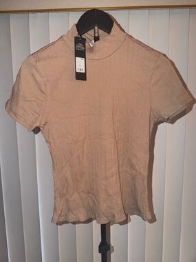 Fashion Nova Ribbed Mock Neck Short Sleeve Top in Beige